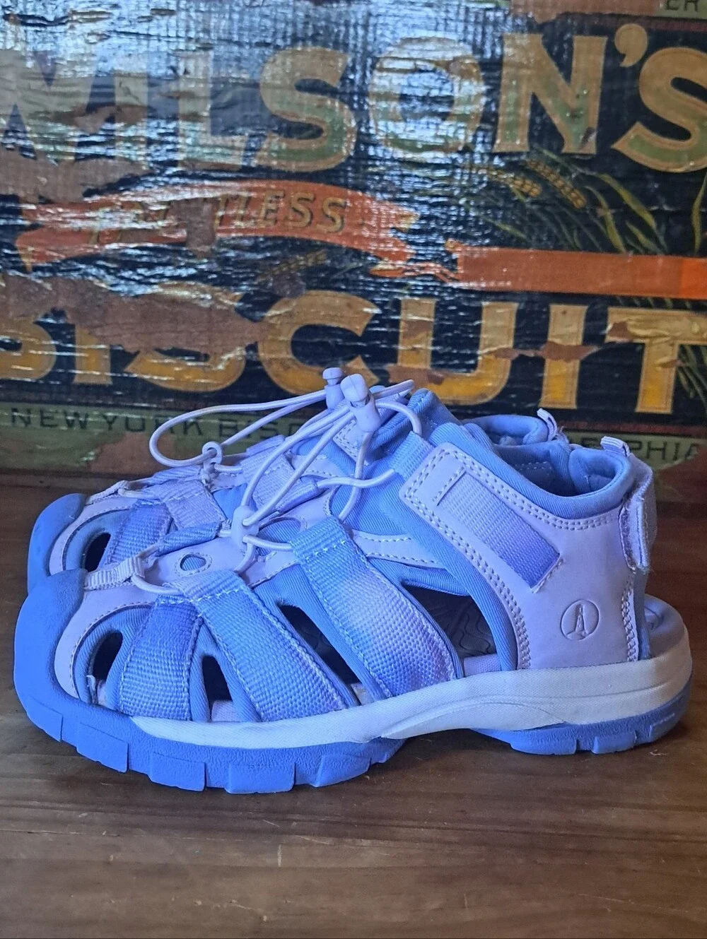 Lands' End Kids All Weather Closed Toe Sandals  Kids Size 13 Water Trail Shoes